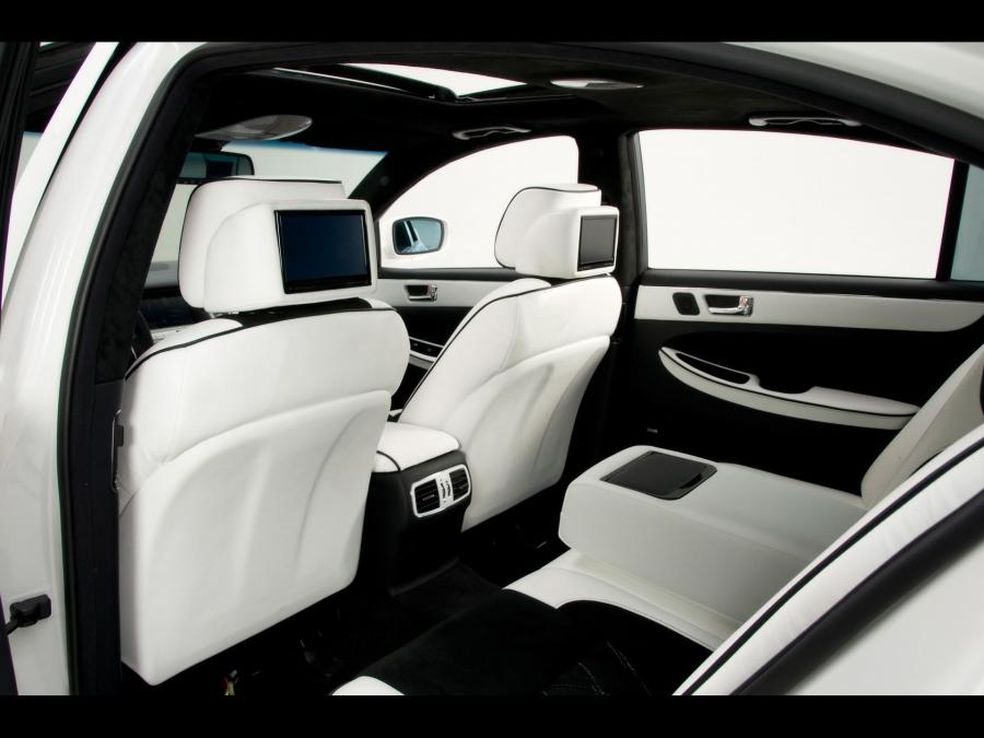  Hyundai Genesis White Edition by DUB Magazine 2008 года  (фото 13 из 18)